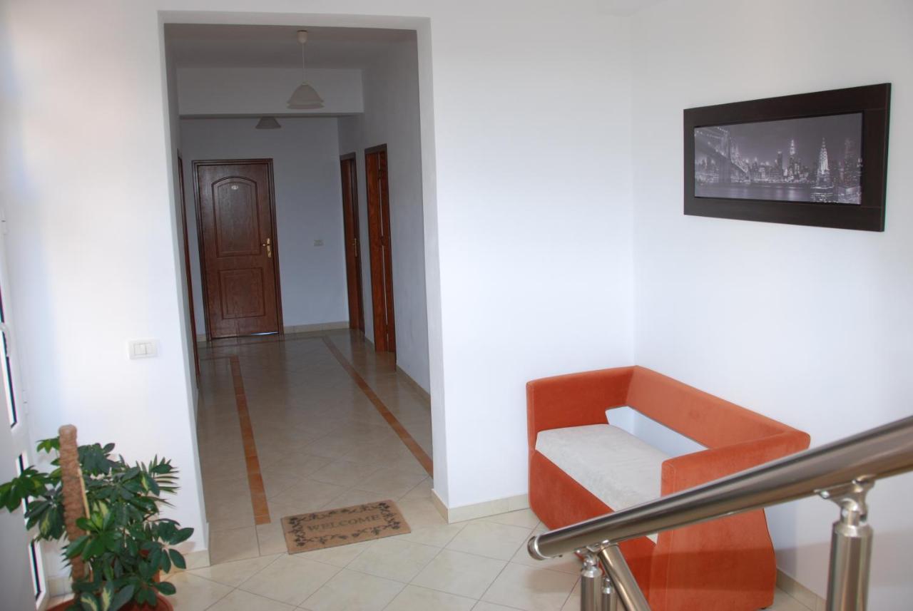 Hotel Mano Sarande Exterior photo